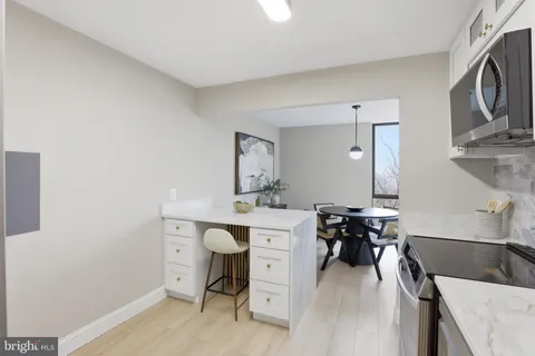 $349,900 | 2311 Pimmit Drive, Unit 603, Falls Church, VA 22043