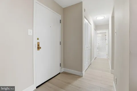 $349,900 | 2311 Pimmit Drive, Unit 603, Falls Church, VA 22043