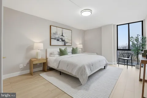 $349,900 | 2311 Pimmit Drive, Unit 603, Falls Church, VA 22043