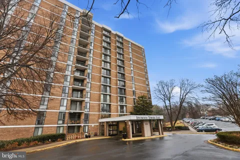 $349,900 | 2311 Pimmit Drive, Unit 603, Falls Church, VA 22043