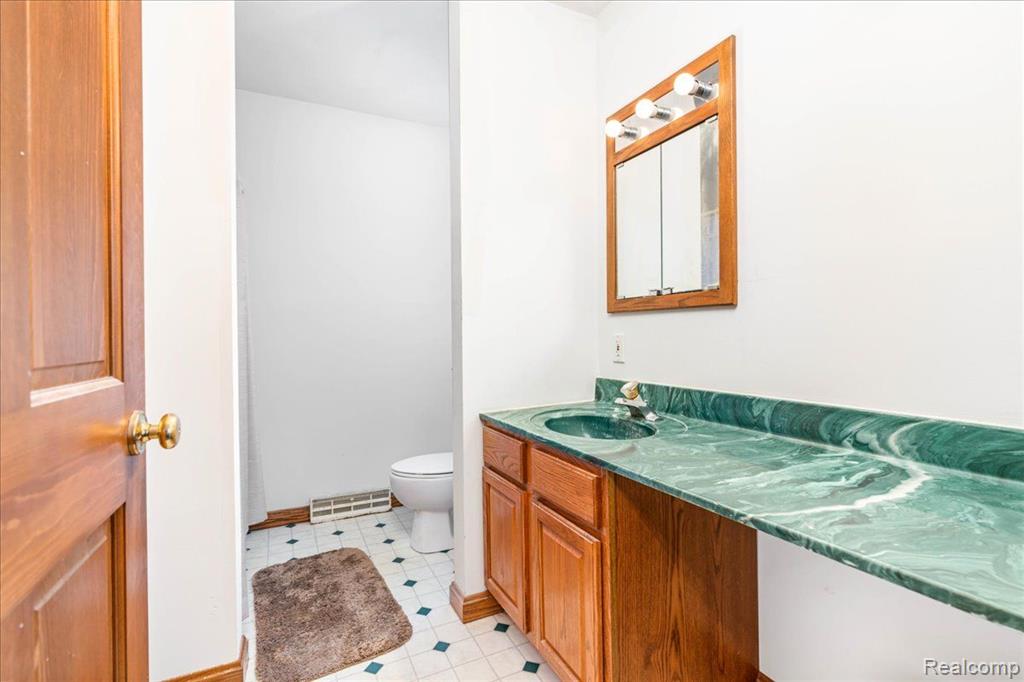 3050 Steinacker Road Howell, MI 48855 - Photo 15 of 31