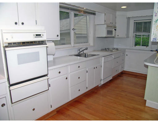 285 Clark Road Brookline, MA 02445 - Photo 3 of 11