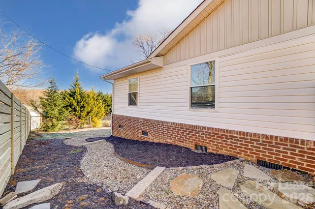 $2,495 | 10 Spruce Pine Drive, Belmont, NC 28012