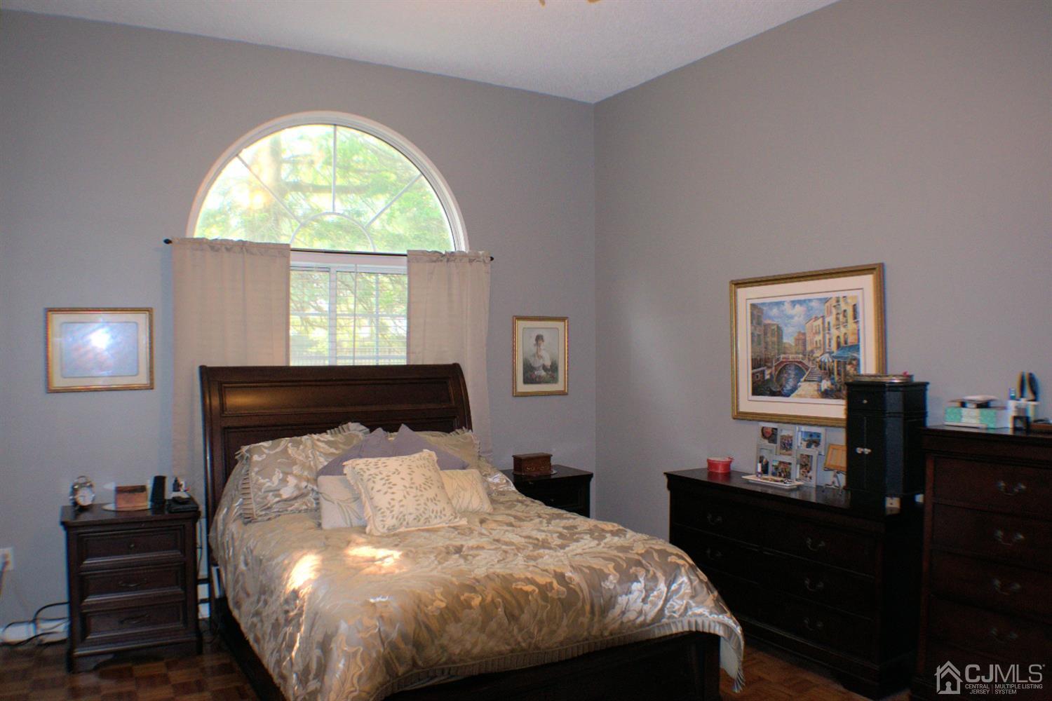 847 Sewell Road, Unit B Monroe Township, NJ 08831 - Photo 12 of 18 Gallery Image 12