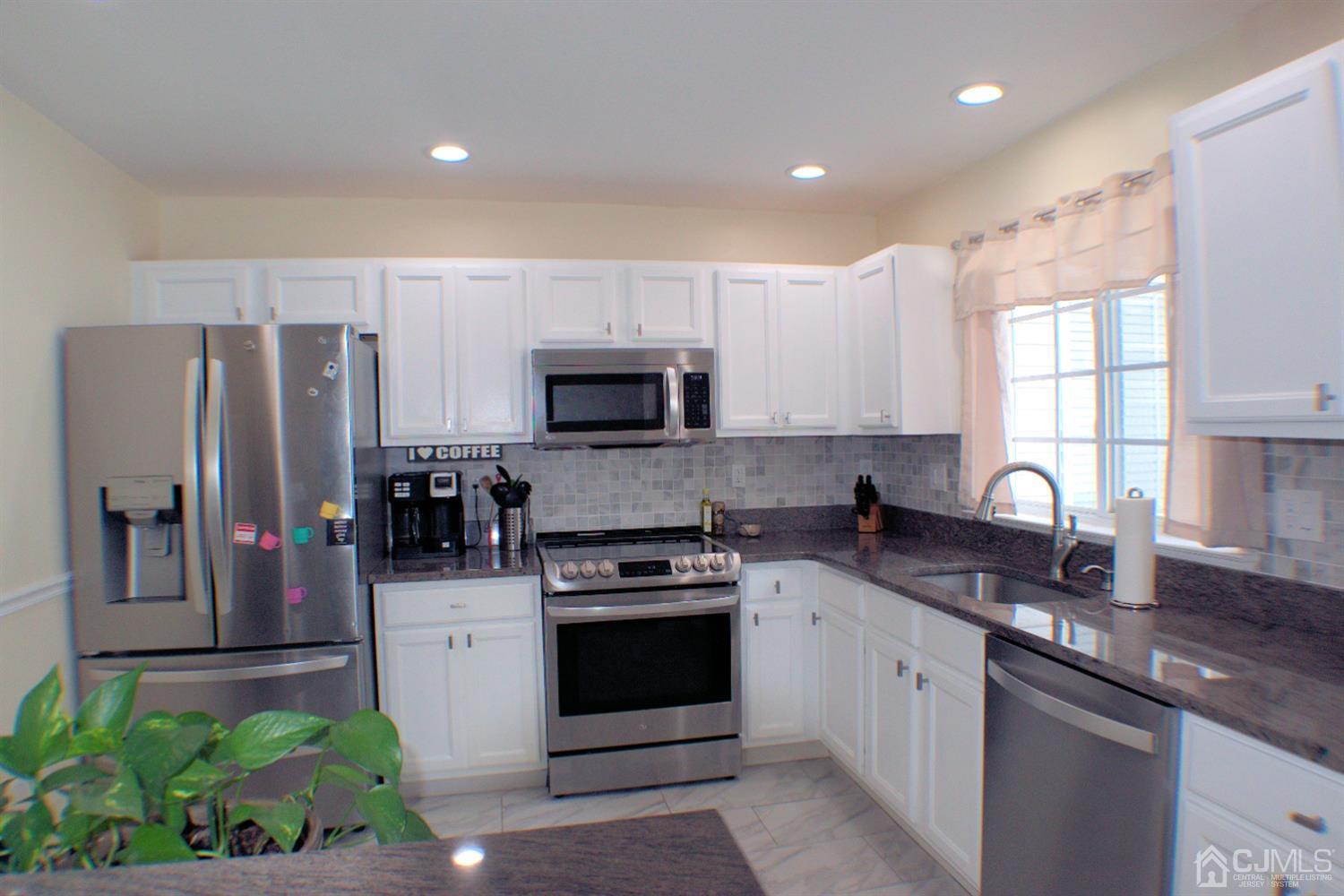847 Sewell Road, Unit B Monroe Township, NJ 08831 - Photo 10 of 18 Gallery Image 10