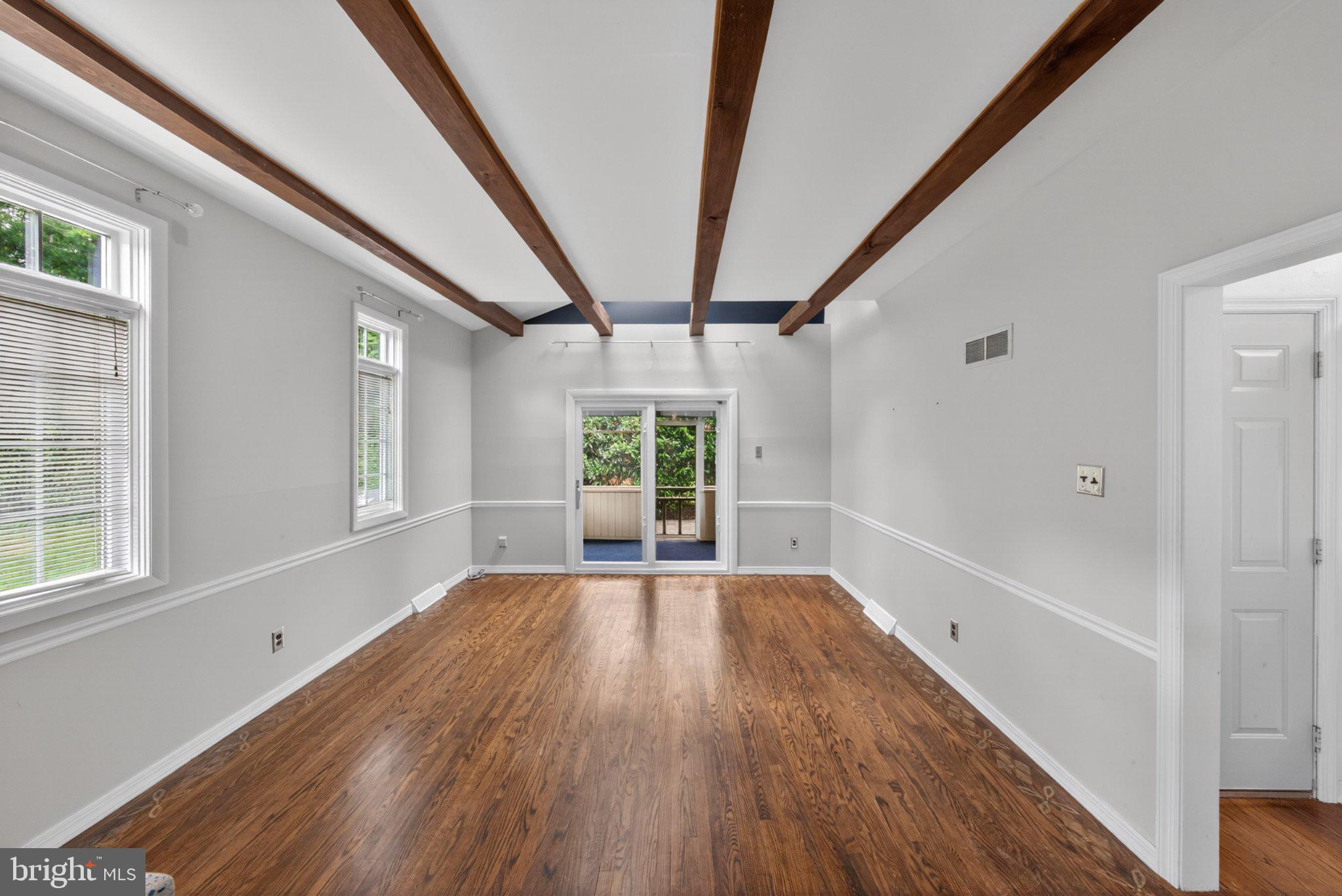 1020 Jeffrey Road Wilmington, DE 19810 - Photo 37 of 108 Spacious room with charming beams.
