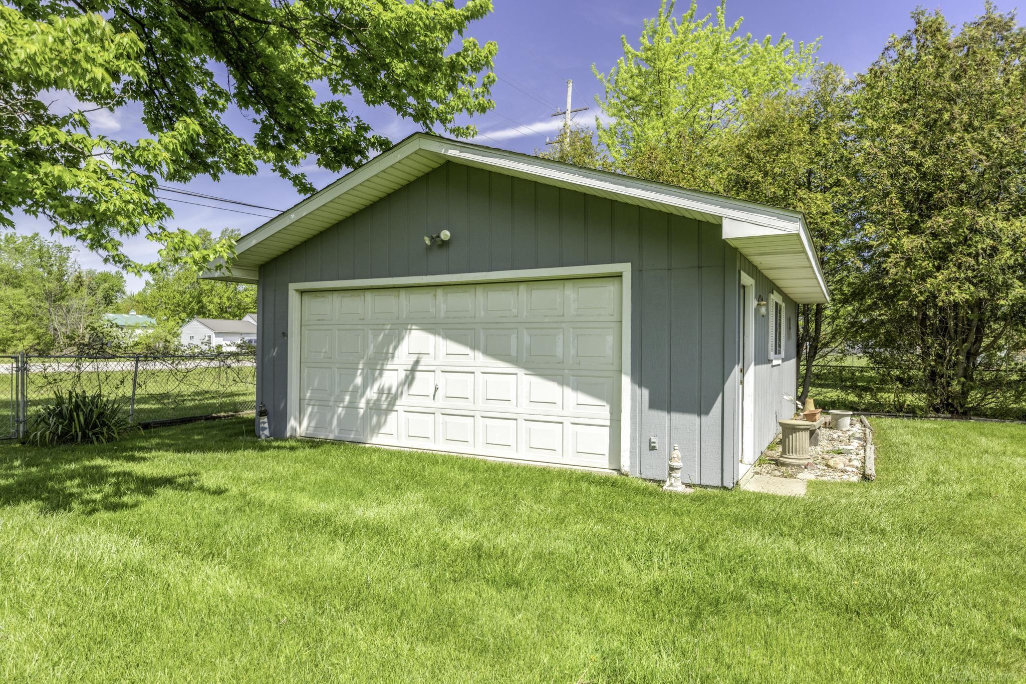 7685 Countryside Road Lexington, MI 48450 - Photo 31 of 50