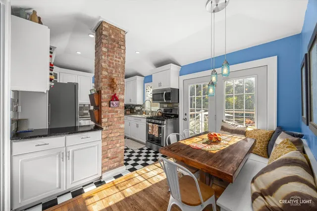 $400,000 | 28W671 Rogers Avenue, Warrenville, IL 60555