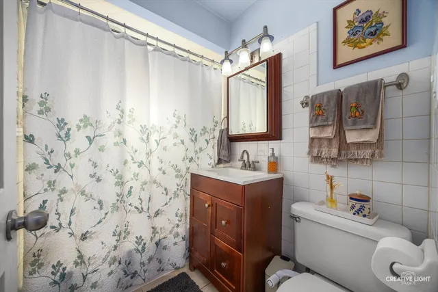 $400,000 | 28W671 Rogers Avenue, Warrenville, IL 60555