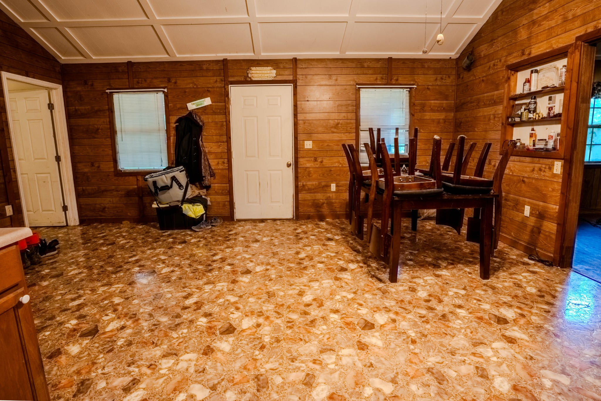 366 Ridge Road Westpoint, TN 38486 - Photo 4 of 29 a view of a interior of the room