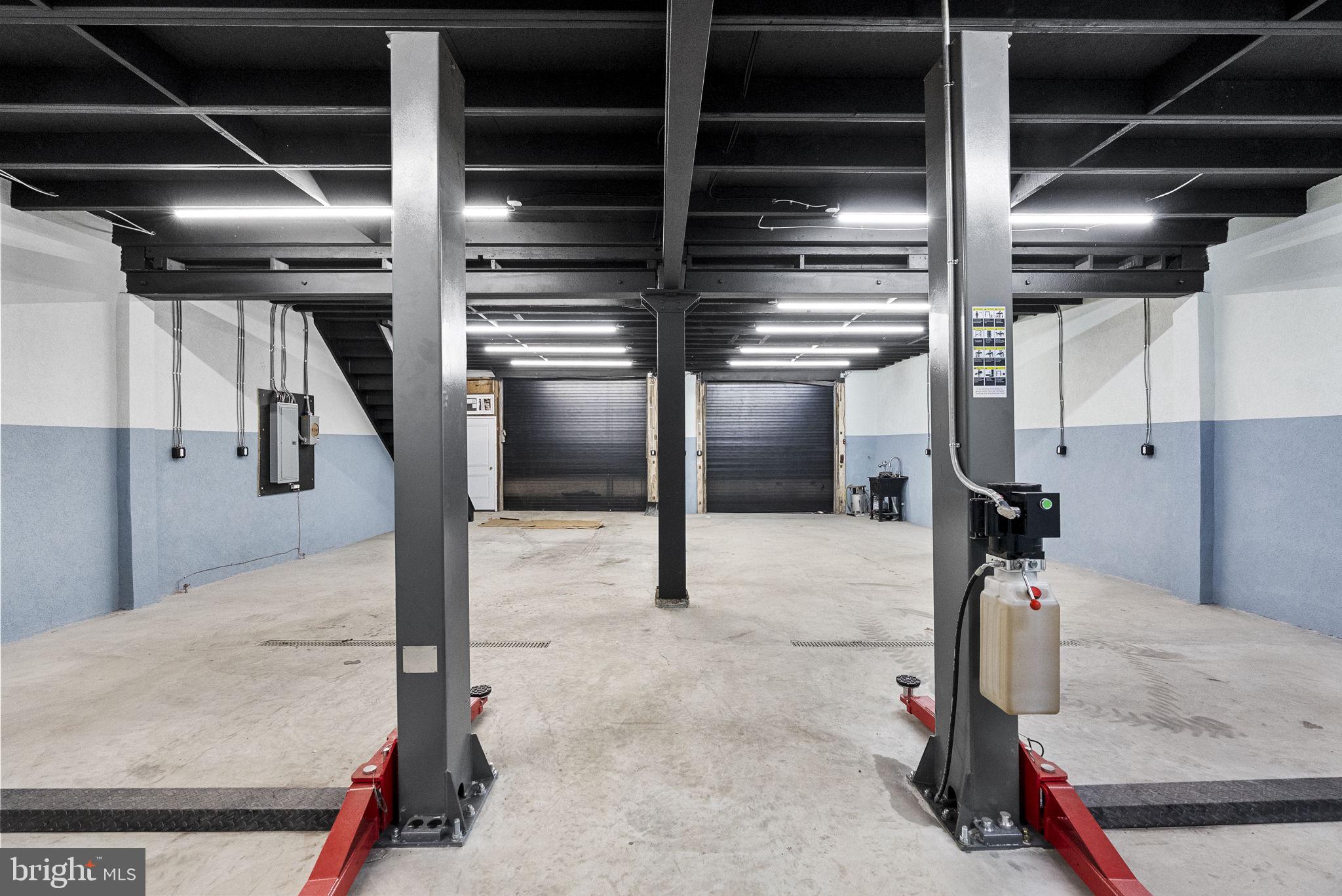 2730 Hope Street Philadelphia, PA 19133 - Photo 6 of 29 a view of a room with gym equipment