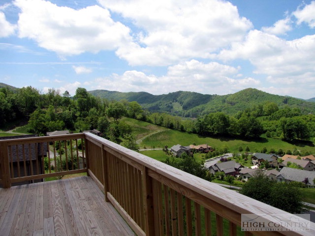 219 Supreme Golden Road Banner Elk, NC 28604 - Photo 7 of 7 Gallery Image 7
