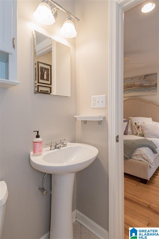 1215 Irving Road Birmingham, AL 35209 - Photo 27 of 48