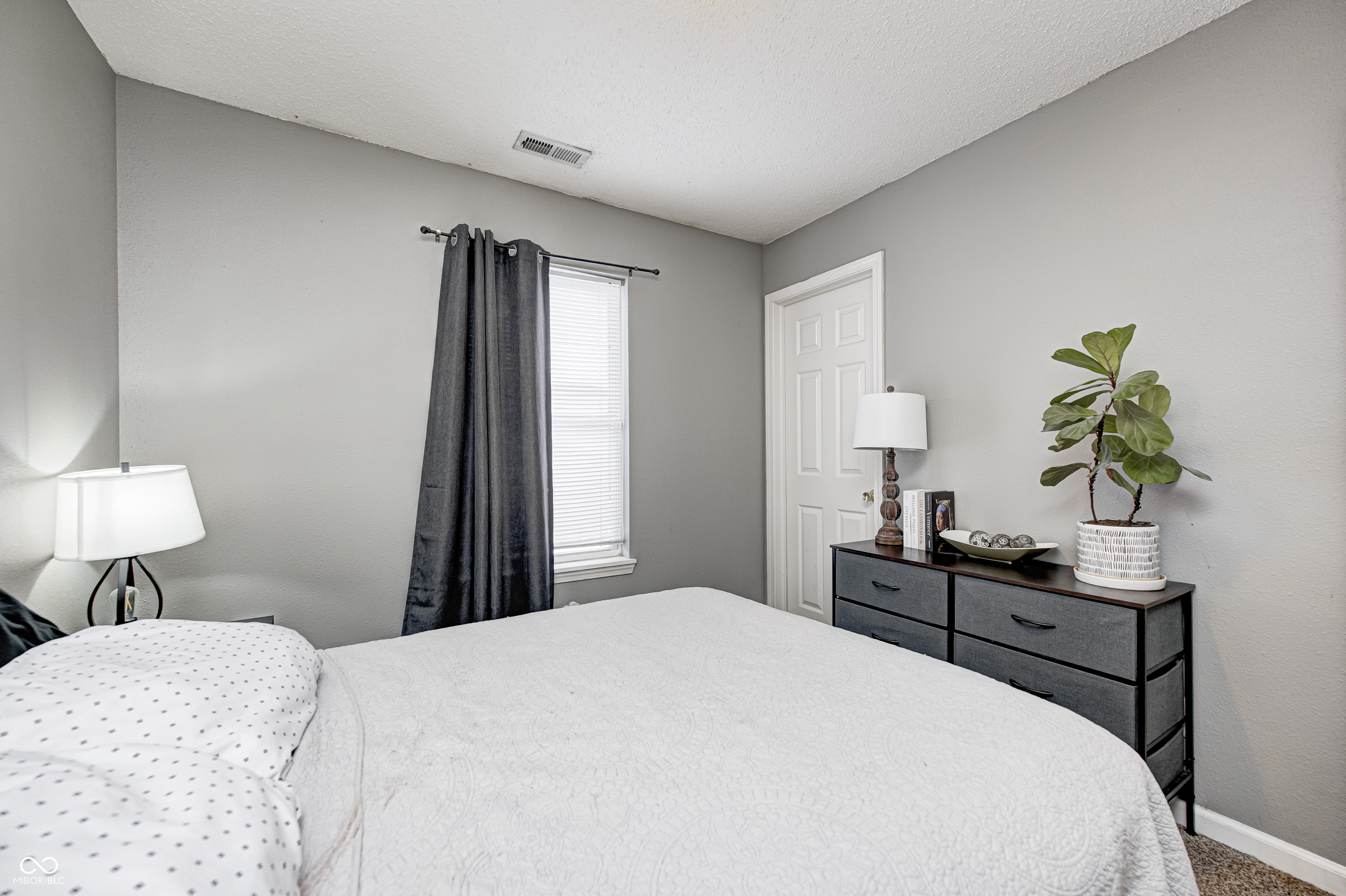 1362 Bluff View Court Indianapolis, IN 46217 - Photo 25 of 33