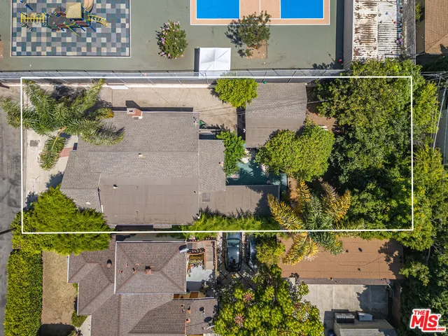 $1,490,000 | 946 Hilldale Avenue, West Hollywood, CA 90069