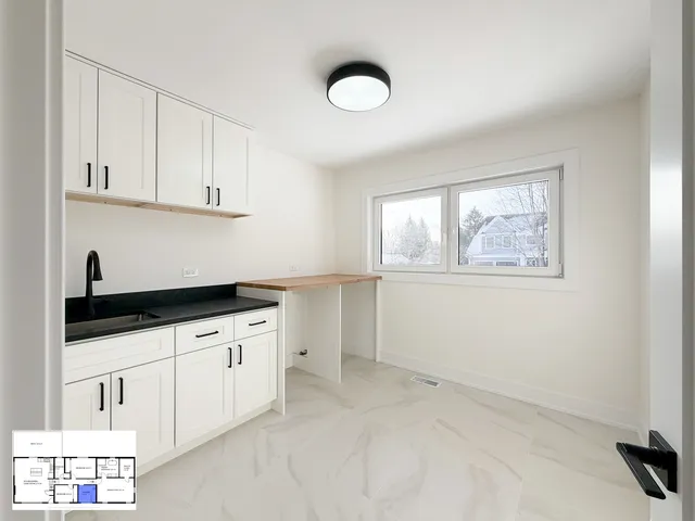 $997,000 | 703 North Gibbons Avenue, Arlington Heights, IL 60004