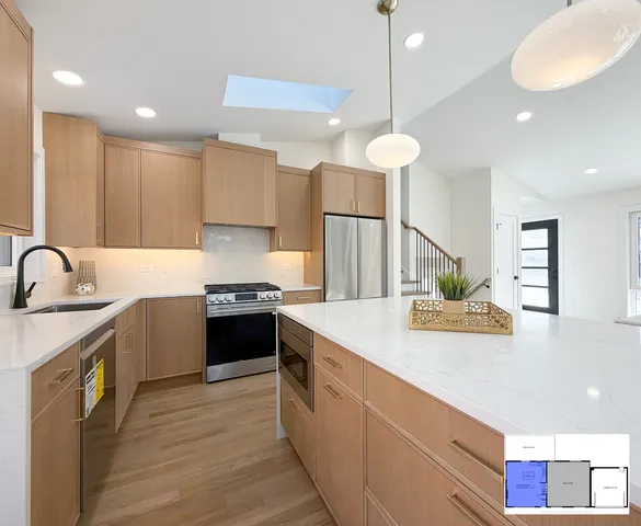 $997,000 | 703 North Gibbons Avenue, Arlington Heights, IL 60004