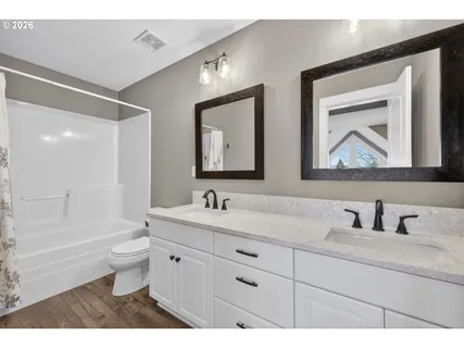 $2,497,500 | 33500 Northwest Norstar Ranch Road, Ridgefield, WA 98642