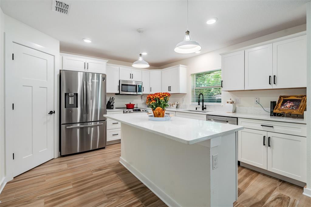 17415 Sweetwater Road Dade City, FL 33523 - Photo 14 of 72