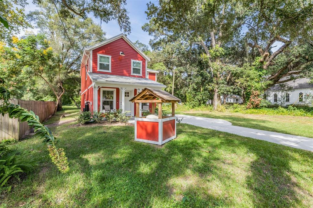 17415 Sweetwater Road Dade City, FL 33523 - Photo 16 of 72