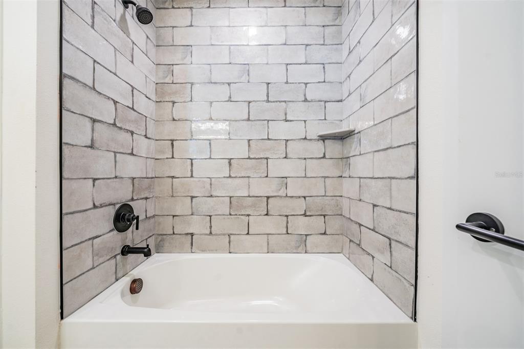 17415 Sweetwater Road Dade City, FL 33523 - Photo 34 of 72