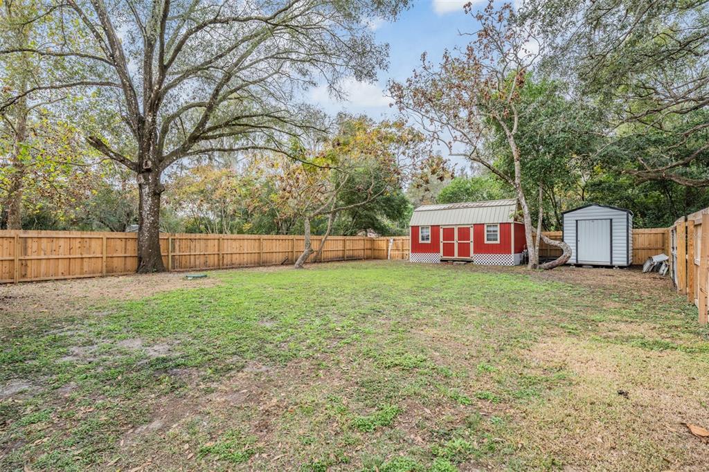 17415 Sweetwater Road Dade City, FL 33523 - Photo 5 of 72