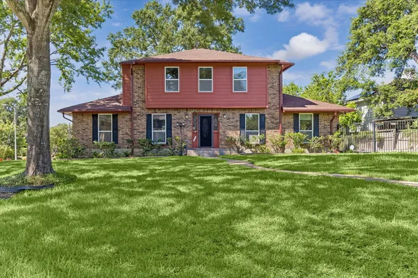 $2,800 | 3232 Parkwood Drive, Houston, TX 77021