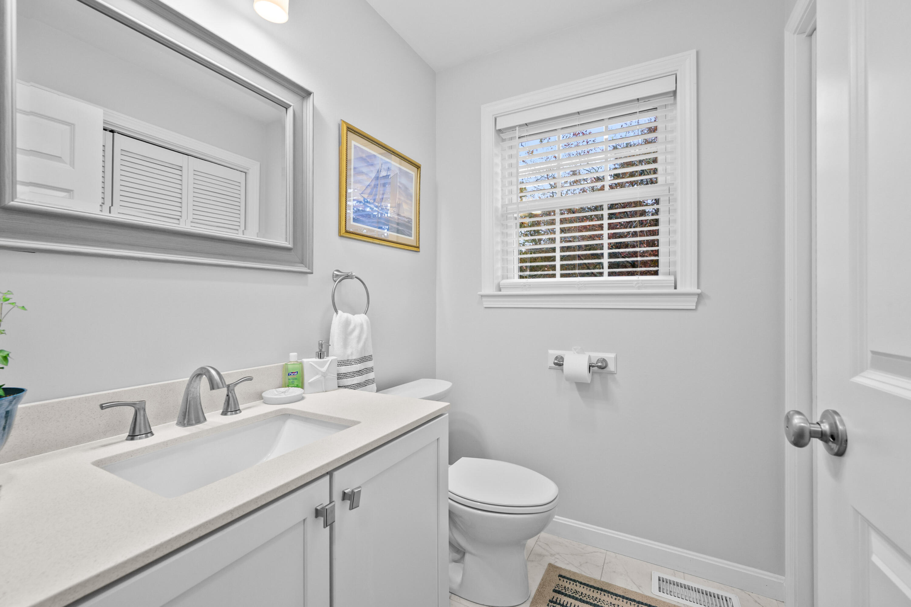 41 Dromoland Lane Barnstable, MA 02630 - Photo 17 of 30 Bath