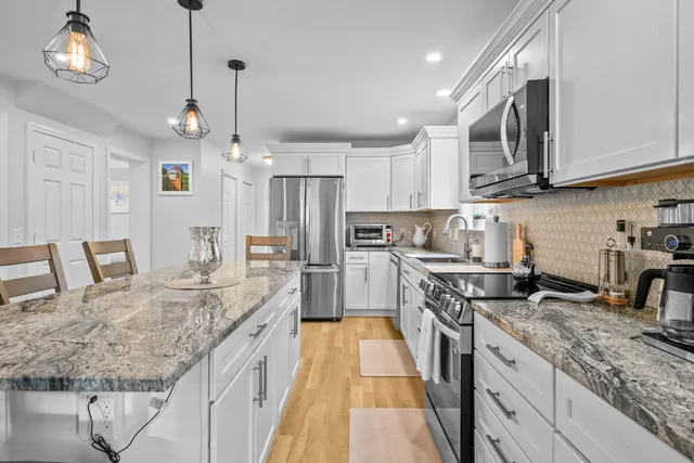 $1,350,000 | 41 Dromoland Lane, Barnstable, MA 02630