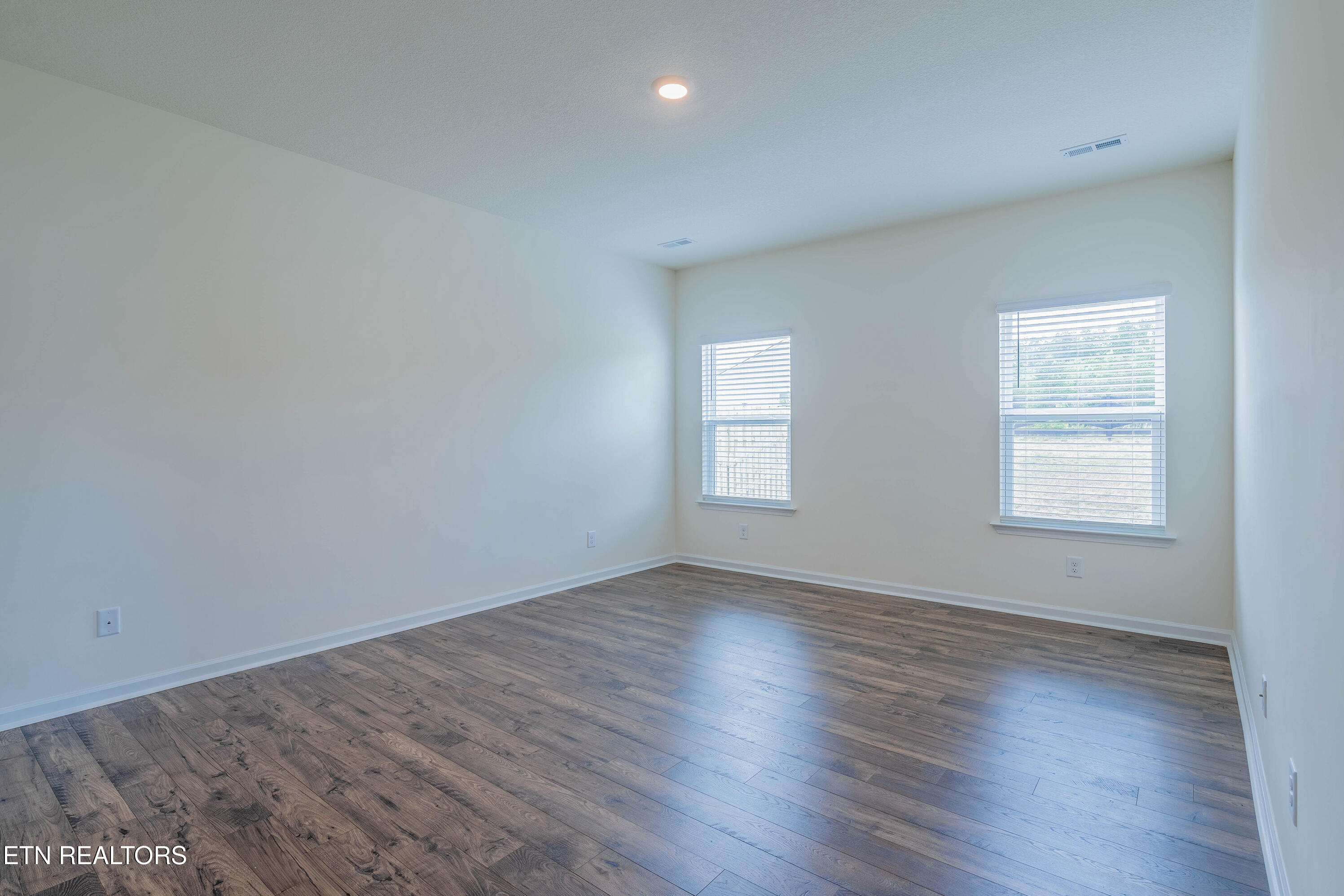 106 Gigi Lane Oak Ridge, TN 37830 - Photo 17 of 43 A7302397-HDR