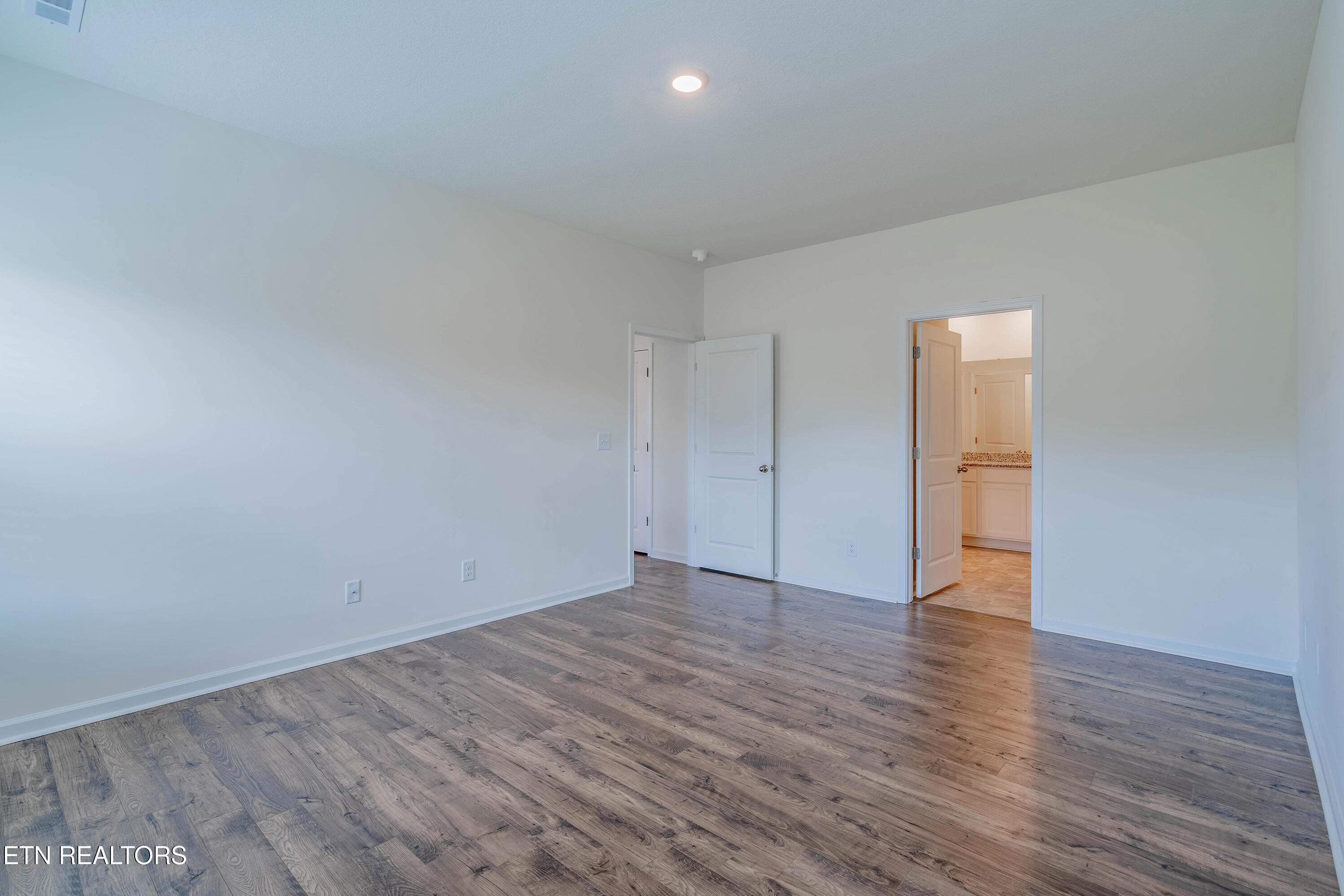 106 Gigi Lane Oak Ridge, TN 37830 - Photo 18 of 43 A7302400-HDR