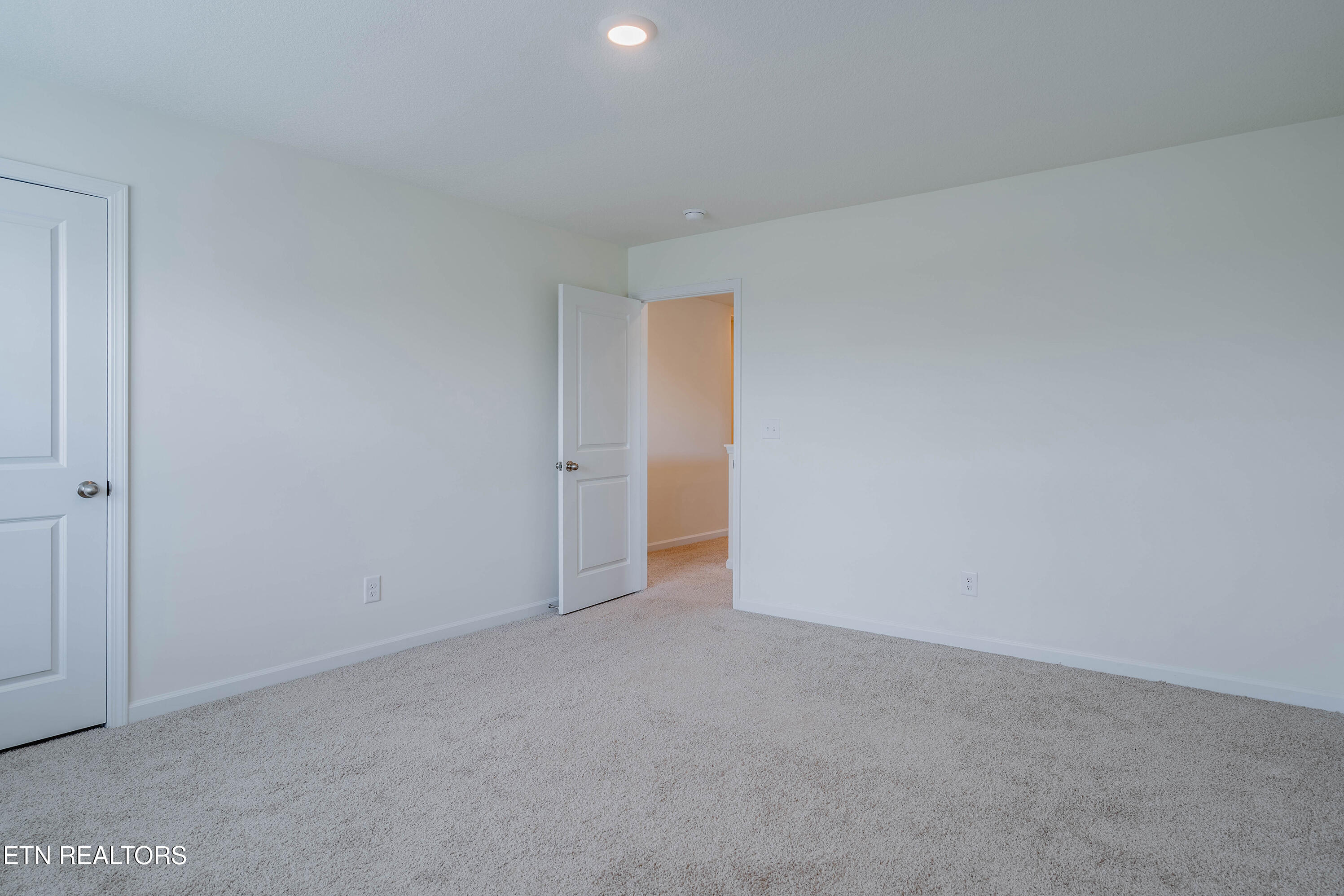 106 Gigi Lane Oak Ridge, TN 37830 - Photo 31 of 43 A7302439-HDR