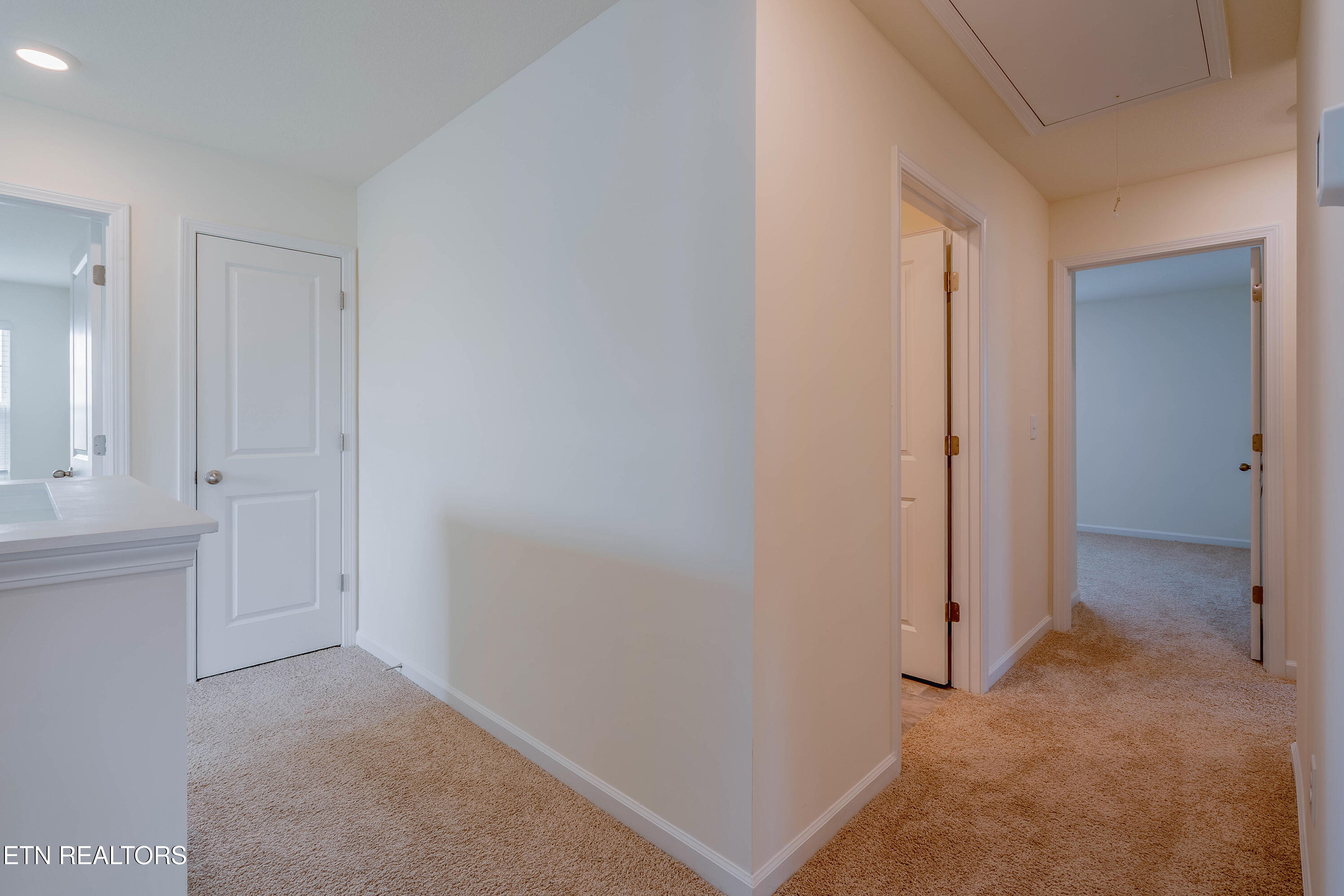 106 Gigi Lane Oak Ridge, TN 37830 - Photo 35 of 43 A7309850-HDR