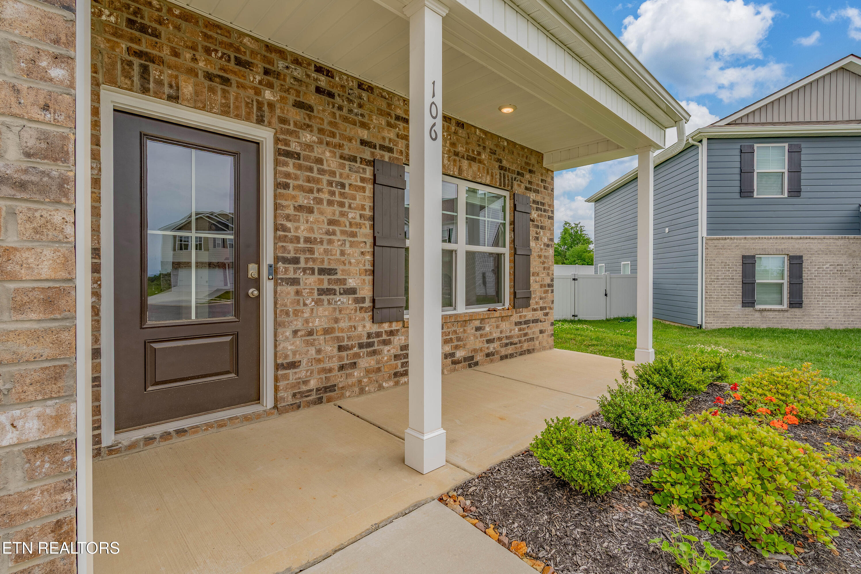 106 Gigi Lane Oak Ridge, TN 37830 - Photo 4 of 43 A7309961-HDR
