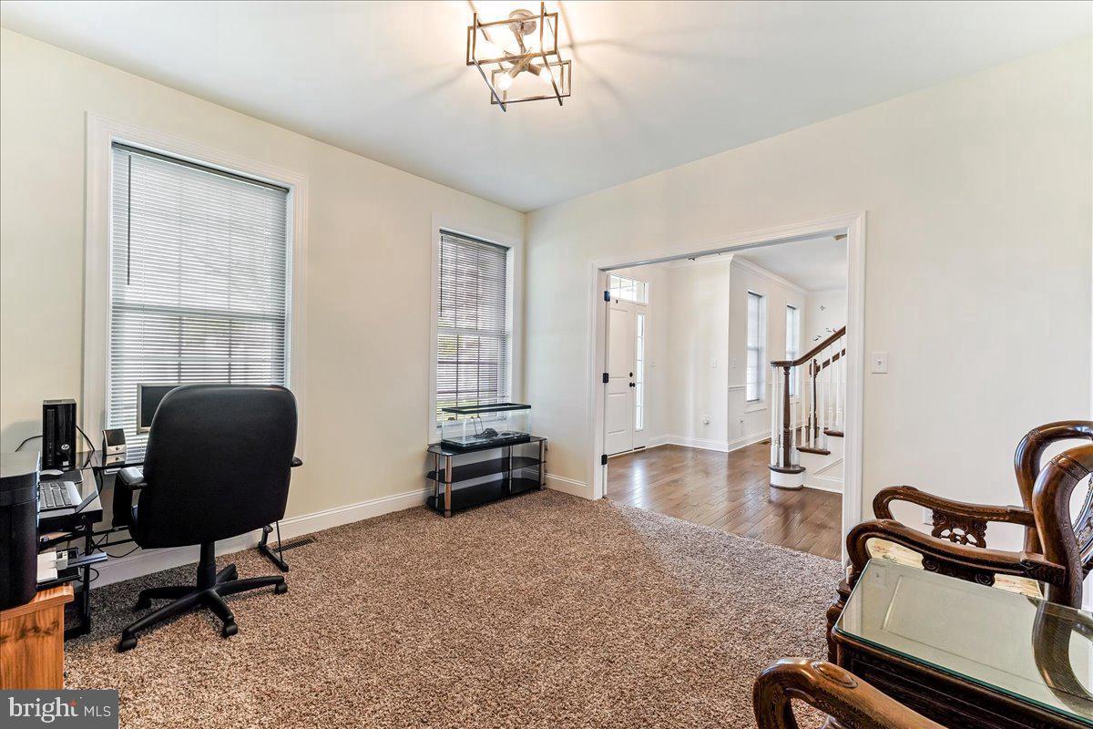 321 Middletown Road Media, PA 19063 - Photo 7 of 35