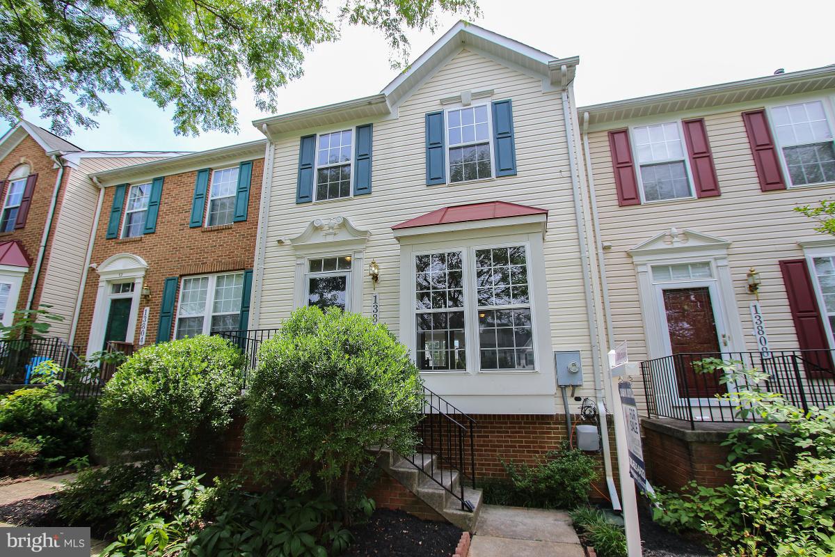13806 Lullaby Road Germantown, MD 20874 - Photo 1 of 30 Exterior (Front)