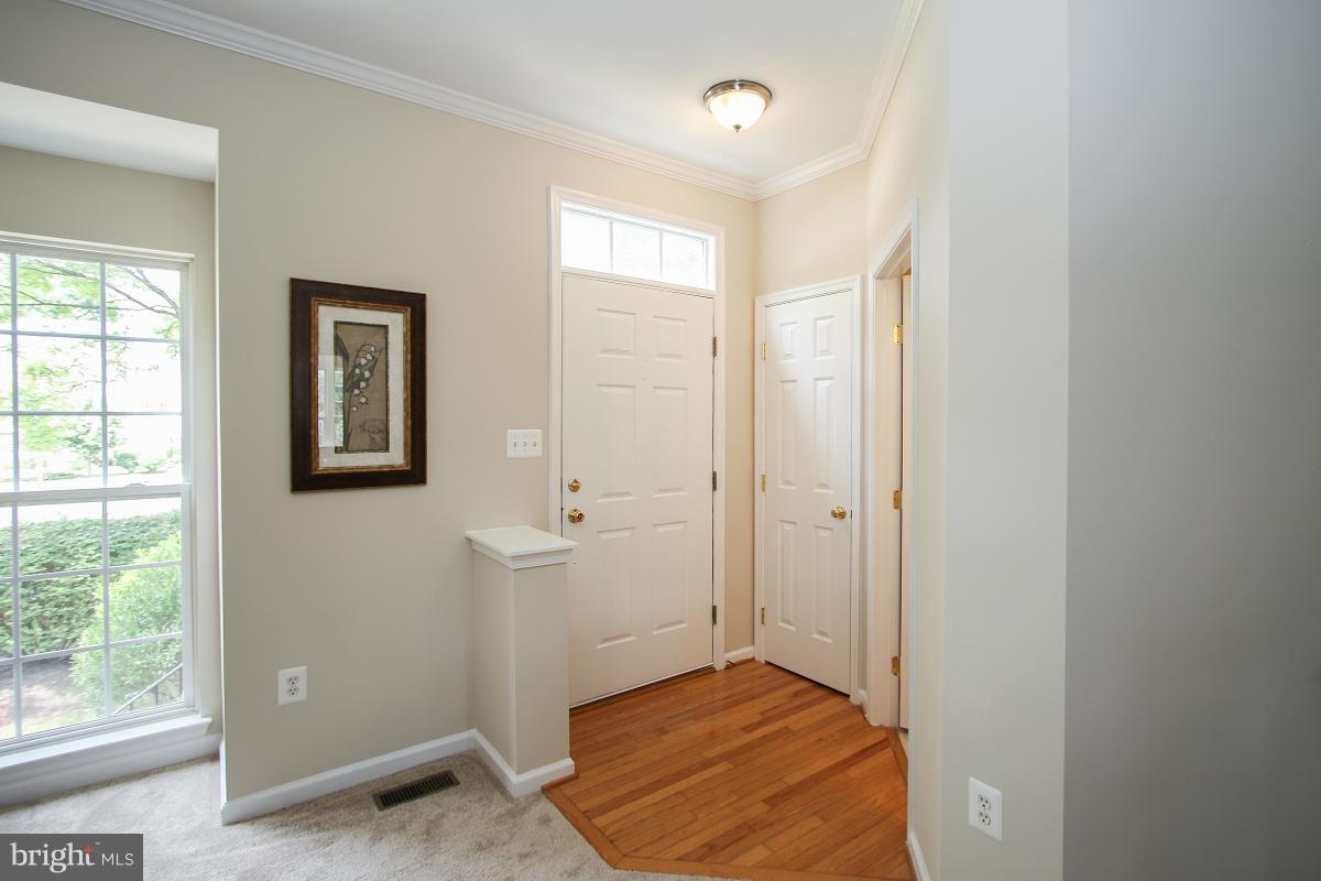 13806 Lullaby Road Germantown, MD 20874 - Photo 2 of 30 Interior (General)