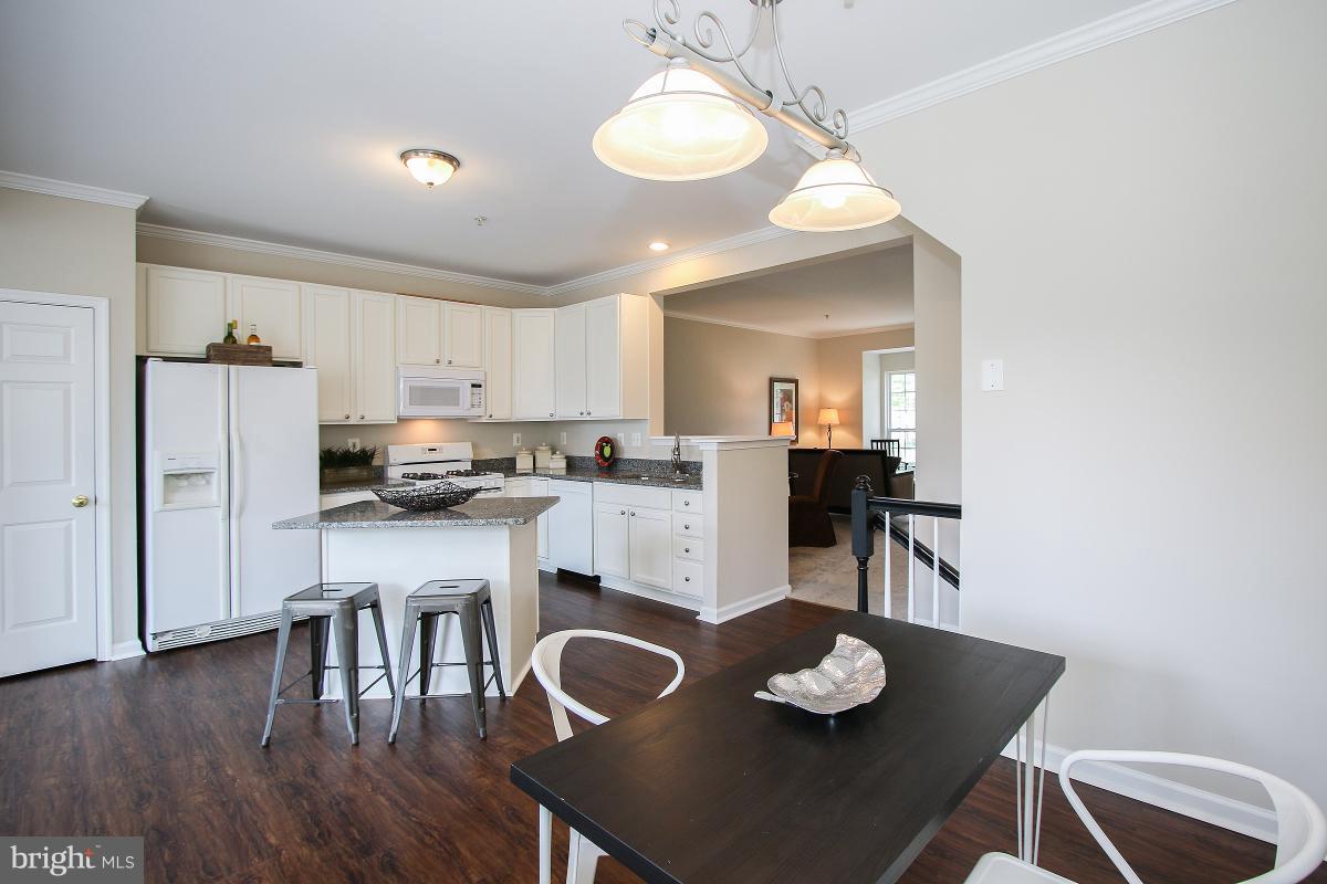 13806 Lullaby Road Germantown, MD 20874 - Photo 15 of 30 Interior (General)