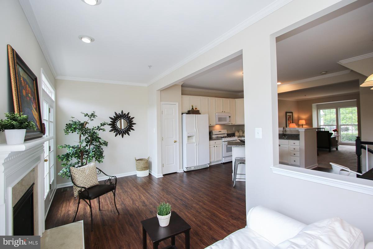 13806 Lullaby Road Germantown, MD 20874 - Photo 17 of 30 Interior (General)