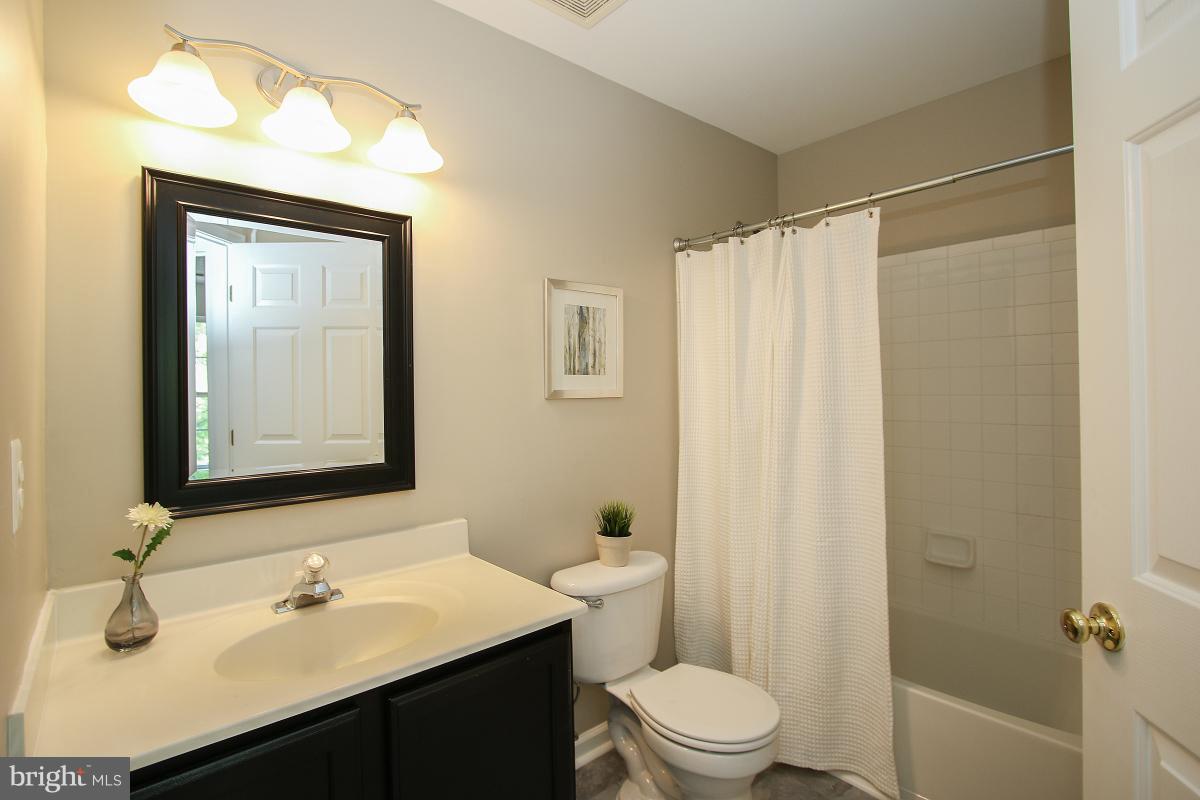 13806 Lullaby Road Germantown, MD 20874 - Photo 24 of 30 Bath