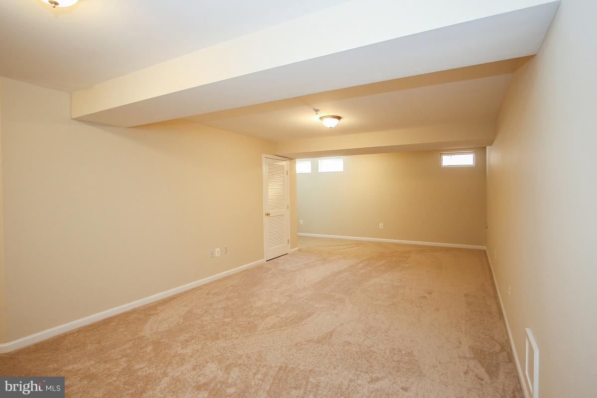 13806 Lullaby Road Germantown, MD 20874 - Photo 27 of 30 Interior (General)