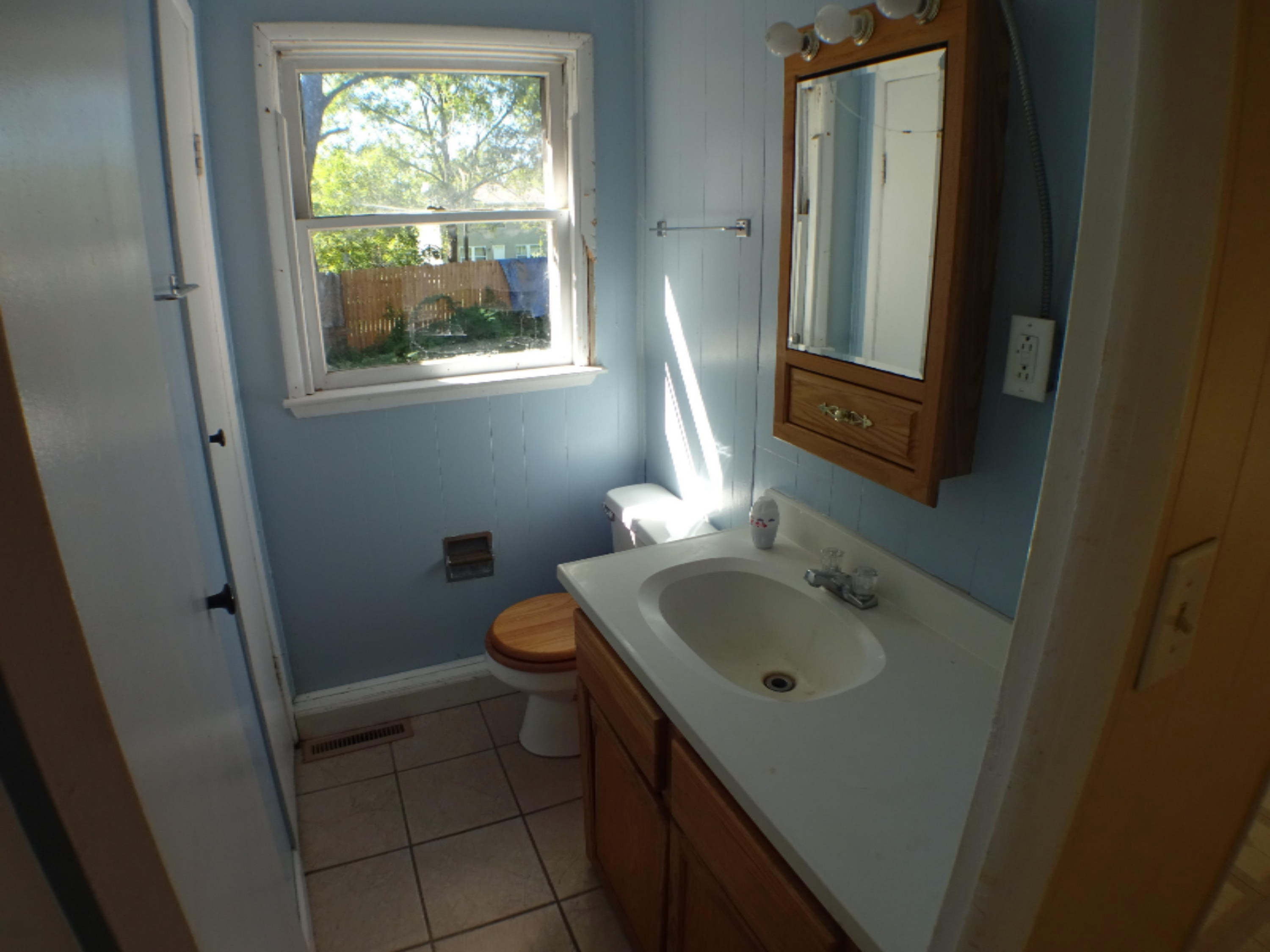 3215 Grand Prairie Road Kalamazoo, MI 49006 - Photo 4 of 17 DSC00475