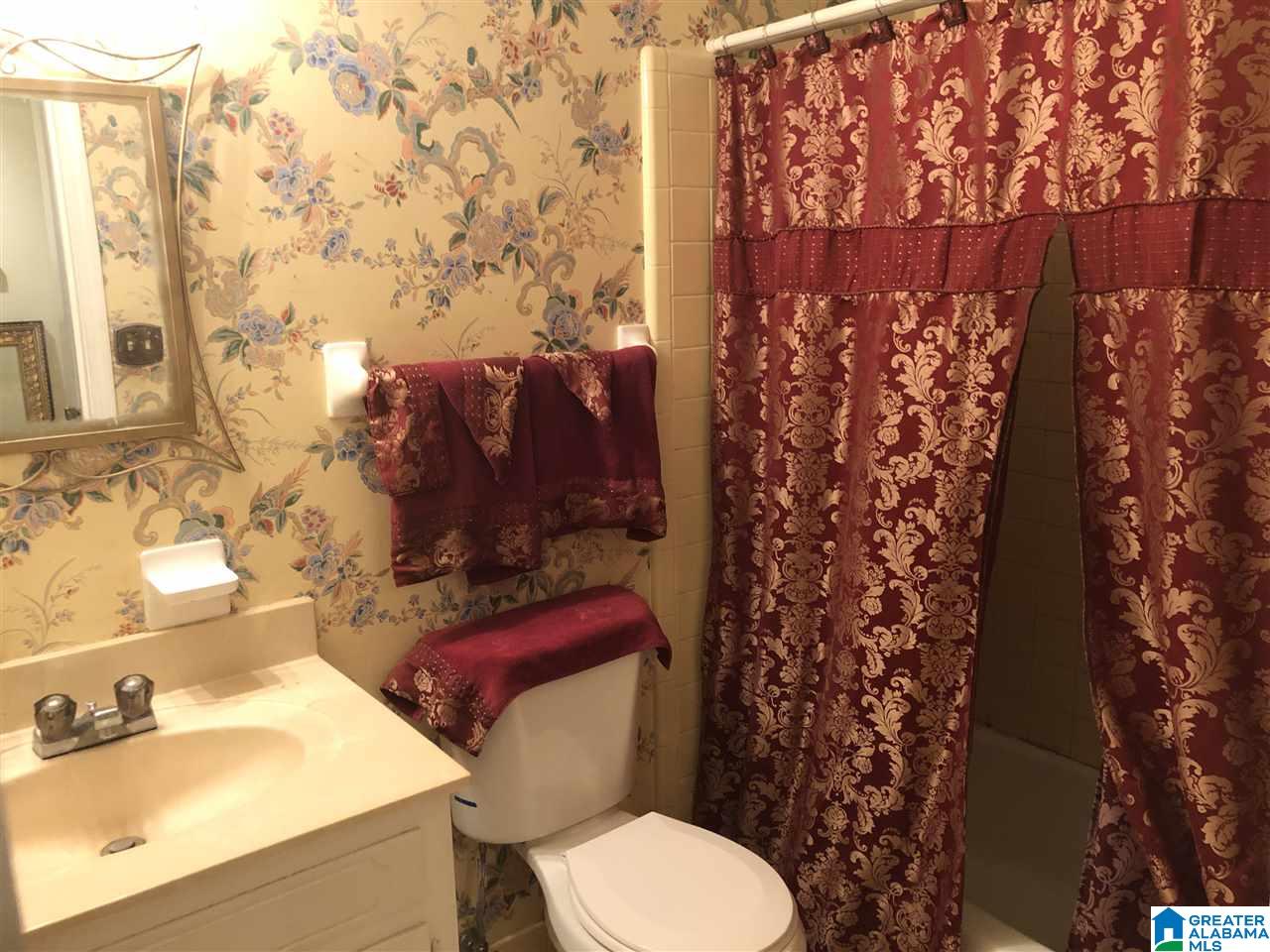 113 Hickory Street Alabaster, AL 35114 - Photo 8 of 18