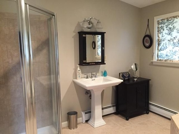 56 Ralph Chapman Road Swansea, MA 02777 - Photo 16 of 30 Gallery Image 16
