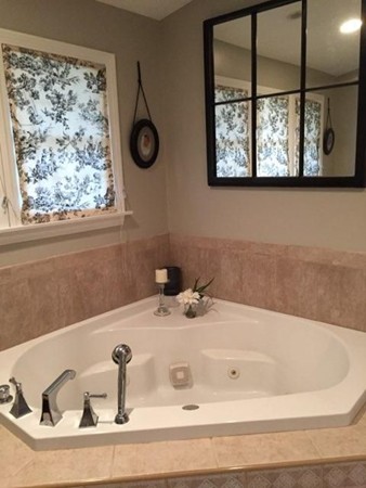 56 Ralph Chapman Road Swansea, MA 02777 - Photo 17 of 30 Gallery Image 17