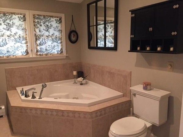 56 Ralph Chapman Road Swansea, MA 02777 - Photo 18 of 30 Gallery Image 18