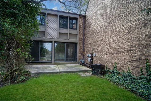 $3,300 | 2456 Cobblewood Drive, Northbrook, IL 60062