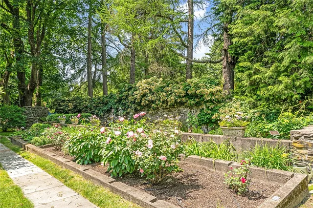 $574,900 | 506 Clarks Row, Bristol, RI 02809