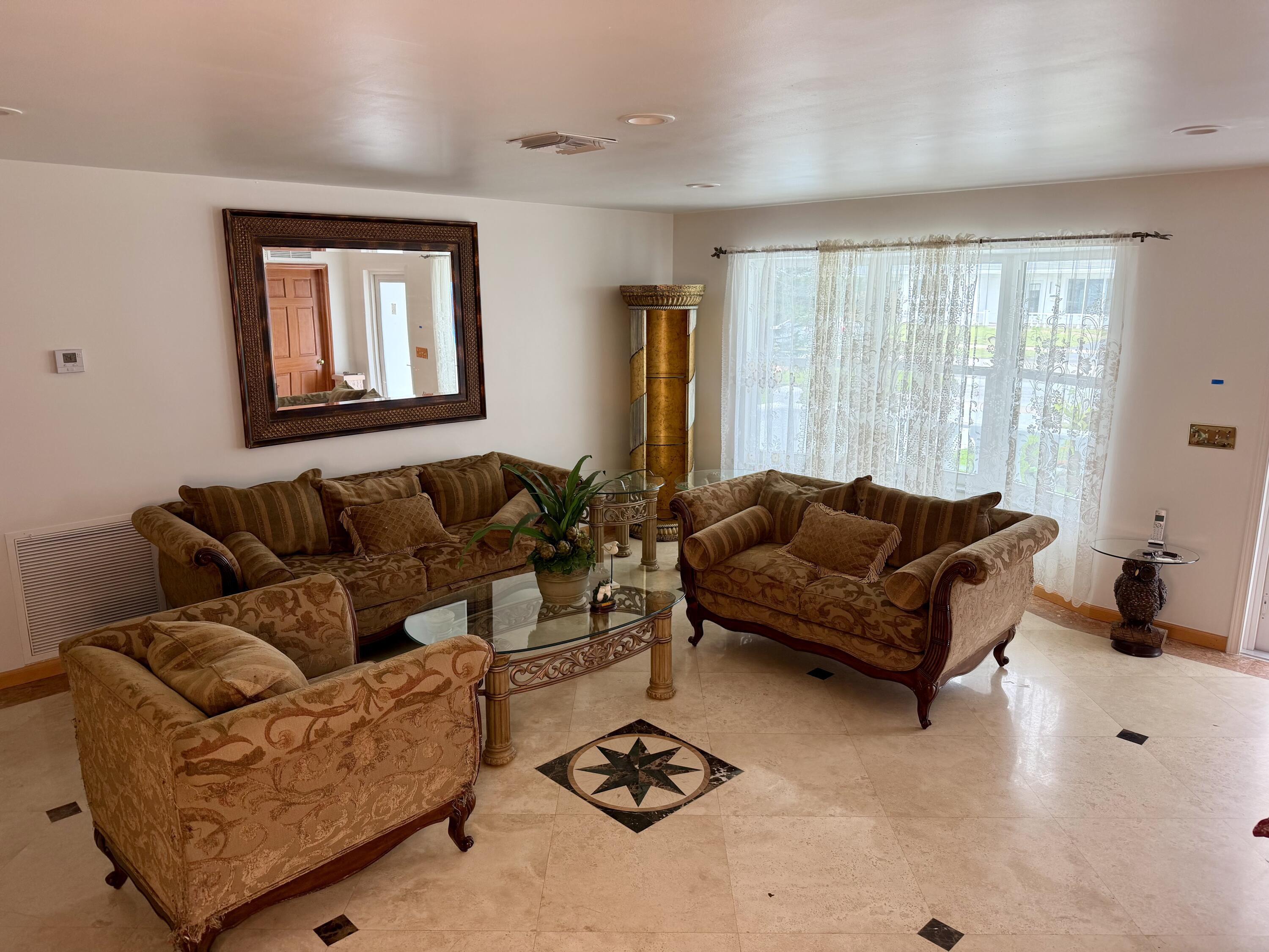 3916 Adams Street Hollywood, FL 33021 - Photo 13 of 38 IMG_9056