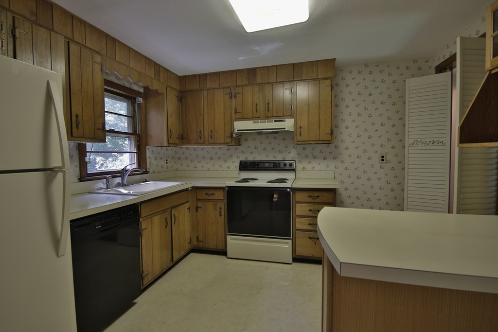 5 Spring Street Danvers, MA 01923 - Photo 10 of 25 Gallery Image 10